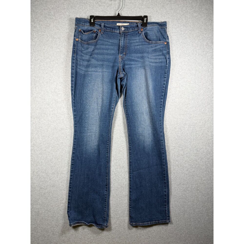 Levi's 415 Women's 33 Blue Relaxed Bootcut Medium Wash Jeans W33 L34 3924